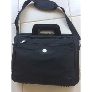 Black Dell Lightweight Briefcase.